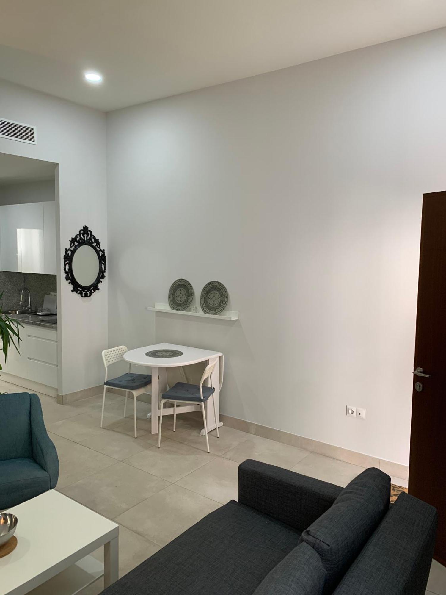 Apartamento Triana Moderno Севиля Екстериор снимка