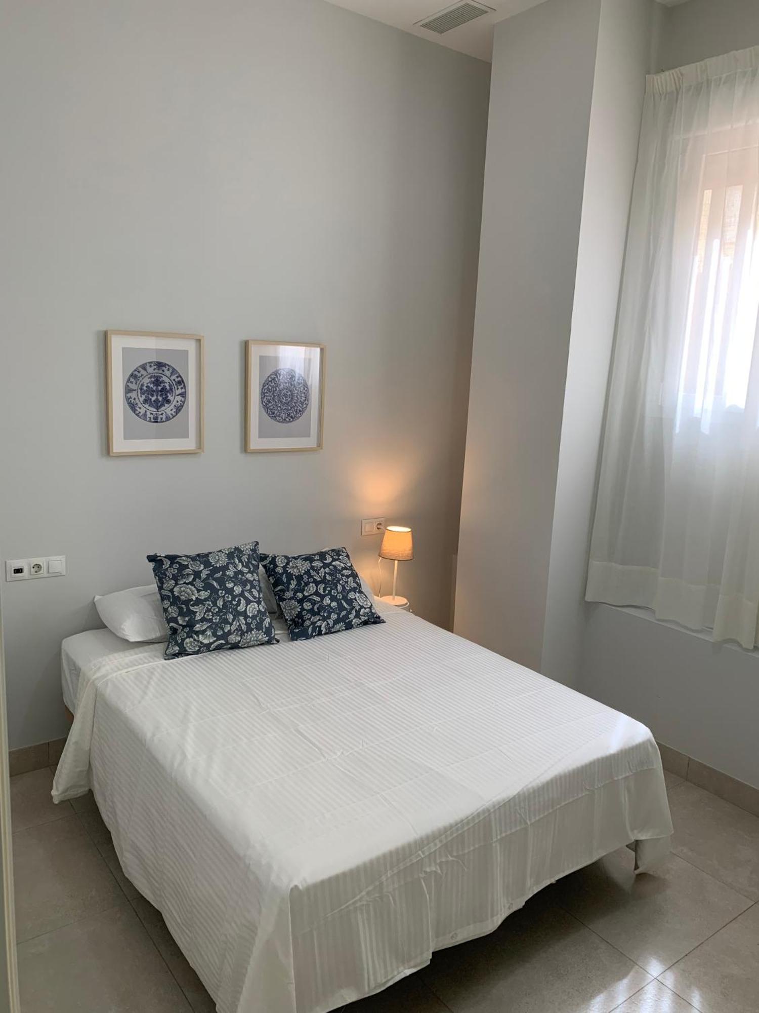 Apartamento Triana Moderno Севиля Екстериор снимка